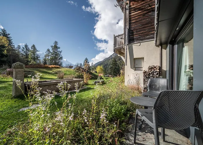 Aman Argentiere - By Emerald