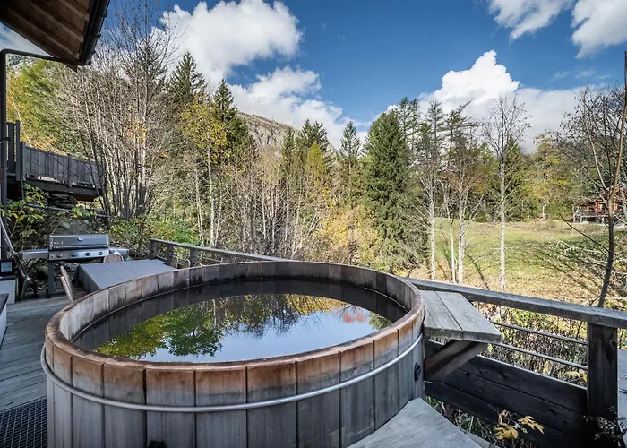 Aman Argentière - By Emerald